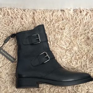 Women’s Emanuele Castro Italian leather Boots.  40